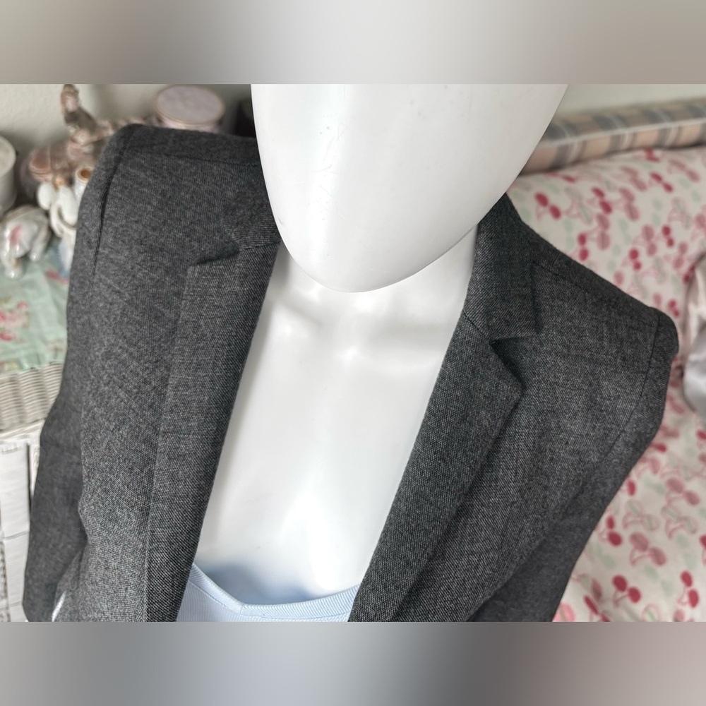 J. Crew Charcoal Grey Textured Wool Two Button Blazer Style #96382 Size 0 - Picture 6 of 12